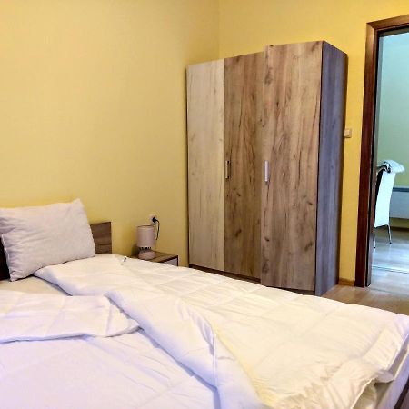 Private Apartments Nevena Pamporovo Bagian luar foto
